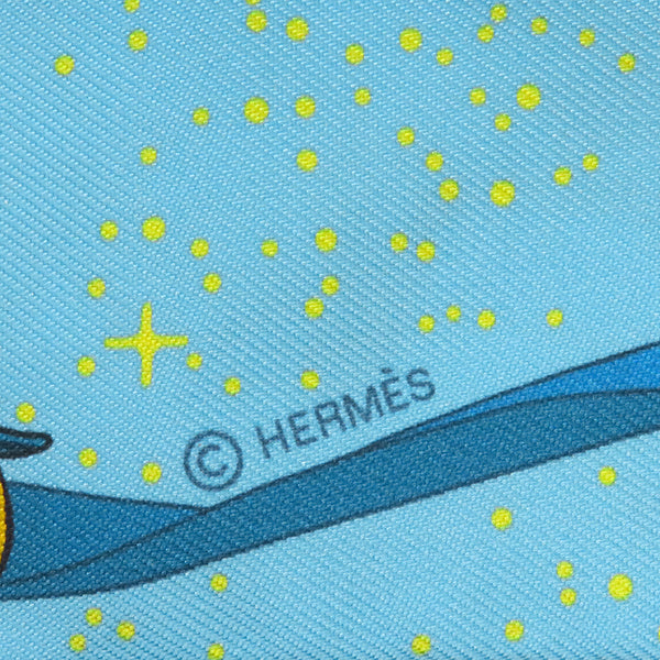 エルメス HERMES ツイリー ブルー×ジョーヌ×ルージュ シルク スカーフ 新品 未使用【SPACE DERBY/スペース ダービー】