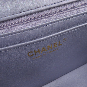 シャネル CHANEL ミニ マトラッセ 20 A69900  メタリックパープル ラムスキン ショルダーバッグ シャンパンゴールド金具 紫 メタリック