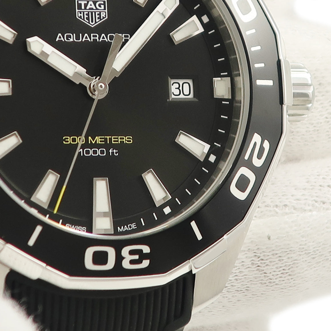 タグホイヤー Tag Heuer アクアレーサー WAY101A.FT6141 クオーツ メンズ 黒 ダイバーズ