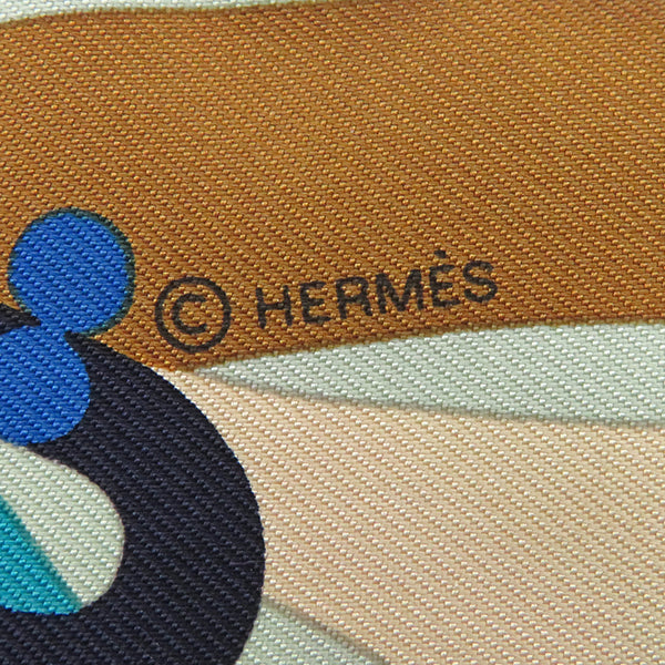 エルメス HERMES ツイリー ブルー×キャメル×ルージュ シルク スカーフ 【Parade en Fanfare/パラード アン ファンファーレ】