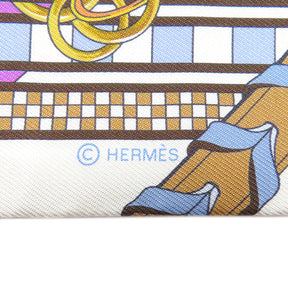エルメス HERMES ツイリー シクラメン×ブルーヴィフ×ホワイト シルク スカーフ 新品 未使用【BRIDES ET GRIS GRIS/馬勒とチャーム】