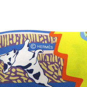 エルメス HERMES ツイリー ジョーヌヴィフ×ブルー×ルージュ シルク スカーフ 【EN LIBERTE!/自由に!】