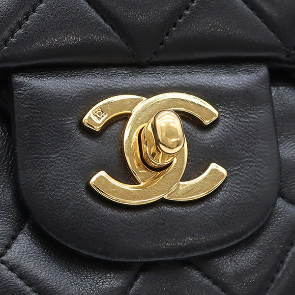 シャネル CHANEL ダブルフラップ ブラック ラムスキン ショルダーバッグ ゴールド金具 黒 マトラッセ チェーンショルダー