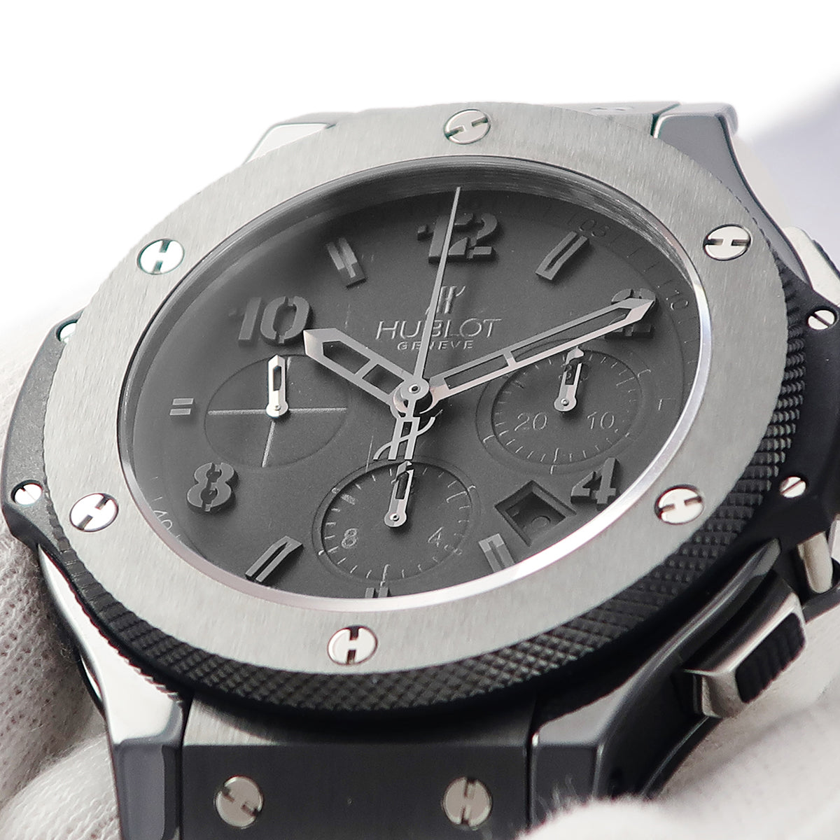 ウブロ HUBLOT ビッグバン オールブラック クロノグラフ 301.CX.134.RX 自動巻き メンズ デイト スモセコ 限定 黒 ブラック