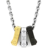 ルイヴィトン LOUIS VUITTON ペンダント モノグラム ボールド M00675 シルバーXゴールドXブラック メタル GP ネックレス ガンメタル金具 ペンダント スクエア LVイニシャル LVフラワー