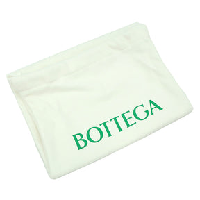 ボッテガヴェネタ BOTTEGA VENETA カセット マキシイントレチャート 667048VCQ728803 ブラック レザー ショルダーバッグ シルバー金具 黒 斜め掛け クロスボディ