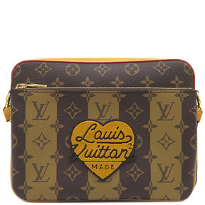 ルイヴィトン LOUIS VUITTON トリオ メッセンジャー M45965 ブラウン系 モノグラムキャンバス モノグラムストライプキャンバス ショルダーバッグ ゴールド金具 NIGO コラボ LVスクエアード 茶