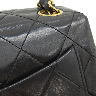 シャネル CHANEL ミニマトラッセ チェーンショルダー A01115 ブラック レザー ショルダーバッグ ゴールド金具 黒 ココマーク