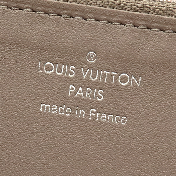 ルイヴィトン LOUIS VUITTON ポルトフォイユ カプシーヌ M61250 マグノリア トリヨンレザー 長財布 シルバー金具