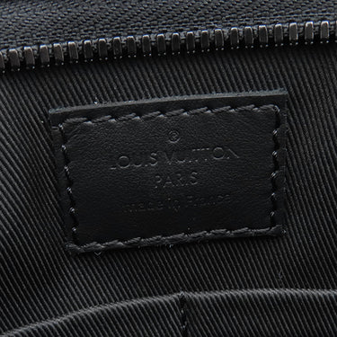 ルイヴィトン LOUIS VUITTON メッセンジャー ヴォワヤージュ M59329 ノワール グレインレザー ショルダーバッグ ブラック金具 黒 LVアエログラム