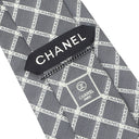 シャネル CHANEL CHANELロゴ 9.5cm グレー×シルバー シルク ネクタイ 格子柄