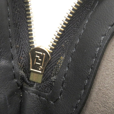 フェンディ FENDI ストラップ ユー スマホケース付き 8AV132 ブラック レザー スマートフォンケース ゴールド金具 ショルダーストラップ ズッカ柄 黒