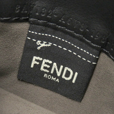 フェンディ FENDI ストラップ ユー スマホケース付き 8AV132 ブラック レザー スマートフォンケース ゴールド金具 ショルダーストラップ ズッカ柄 黒