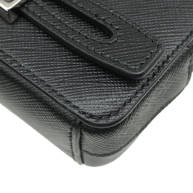 プラダ PRADA ロゴ スマホポーチ 2ZH064 NERO サフィアーノレザー ポーチ シルバー金具 クラッチバッグ セカンドバッグ 黒