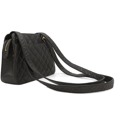 シャネル CHANEL マトラッセ ブラック レザー ショルダーバッグ ゴールド金具 黒 チェーンショルダー 肩掛け