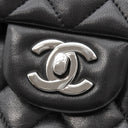 シャネル CHANEL マトラッセ 25 ダブルフラップ ブラック ラムスキン ショルダーバッグ シルバー金具 黒 ココマーク