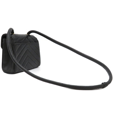 シャネル CHANEL Vステッチ ココマーク ブラック レザー ショルダーバッグ ゴールド金具 黒 肩掛け シェブロン