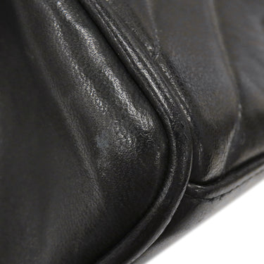 シャネル CHANEL Vステッチ ココマーク ブラック レザー ショルダーバッグ ゴールド金具 黒 肩掛け シェブロン