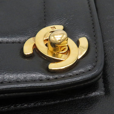 シャネル CHANEL Vステッチ ココマーク ブラック レザー ショルダーバッグ ゴールド金具 黒 肩掛け シェブロン