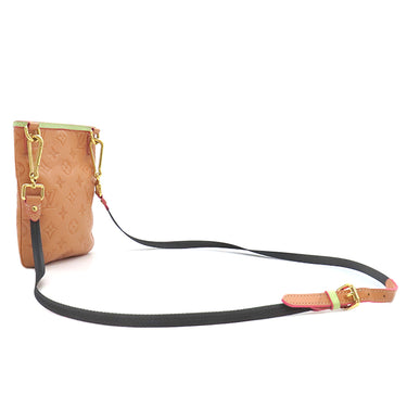 ルイヴィトン LOUIS VUITTON アンダーグラウンド フラットメッセンジャー M40368  ローズピンク モノグラム アンダーグラウンド レザー ショルダーバッグ ゴールド金具 グリーン