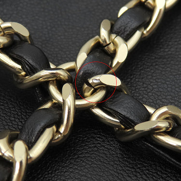 シャネル CHANEL テック ミー アウト AP1161 ブラック ラムスキン ショルダーバッグ シャンパンゴールド金具 黒 チェーンショルダー フォンケース