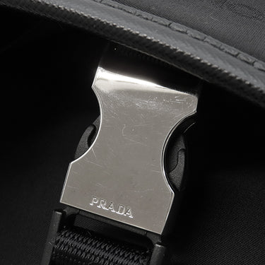 プラダ PRADA ナイロン メッセンジャーバッグ ブラック ナイロン レザー ショルダーバッグ シルバー金具 黒 三角ロゴ