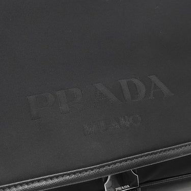 プラダ PRADA ナイロン メッセンジャーバッグ ブラック ナイロン レザー ショルダーバッグ シルバー金具 黒 三角ロゴ