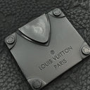 ルイヴィトン LOUIS VUITTON Sロック ヴェルティカル ウェアラブル ウォレット M81524 ノワール トリヨンモノグラムレザー ショルダーバッグ マットブラック金具 斜め掛け 黒