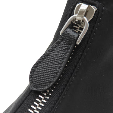 プラダ PRADA Re-Edition 2005 Re-Nylon バッグ 1BH204 ブラック ナイロン 2WAYバッグ シルバー金具 黒 三角ロゴプレート