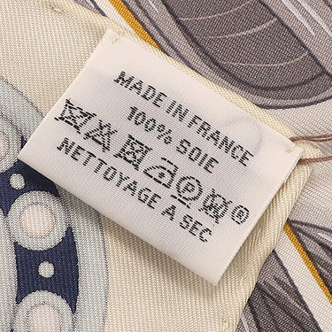エルメス HERMES カレ90 CARRE クリーム×マリン×ゴールド シルク スカーフ 【HARNAIS DE COEUR/アルネ ドゥ クール】