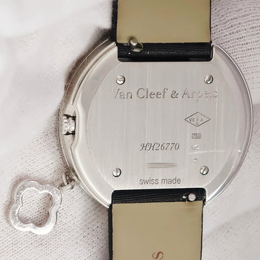 腕時計 ヴァンクリーフアーペル Van Cleef & Arpels チャーム ウォッチ VCARM95200 クオーツ レディース K18WG無垢 純正ダイヤ ギヨシェ