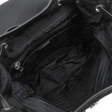 プラダ PRADA Re-Nylon バックパック 1BZ677 ブラック ナイロン リュック・デイパック シルバー金具 黒 TESSUTO VITELO 三角ロゴプレート