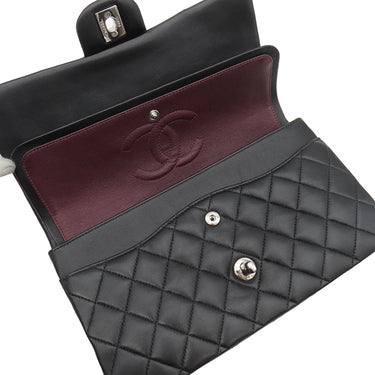 シャネル CHANEL マトラッセ 25 フラップバッグ A01112 ブラック ラムスキン ショルダーバッグ シルバー金具 黒 ダブルフラップ ダブルチェーン Wチェーン