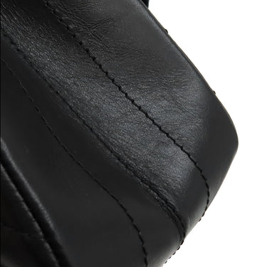 シャネル CHANEL シェブロン 2.55 20 ブラック レザー ショルダーバッグ シルバー金具 黒 Wチェーン Vステッチ