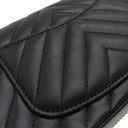 シャネル CHANEL シェブロン 2.55 20 ブラック レザー ショルダーバッグ シルバー金具 黒 Wチェーン Vステッチ