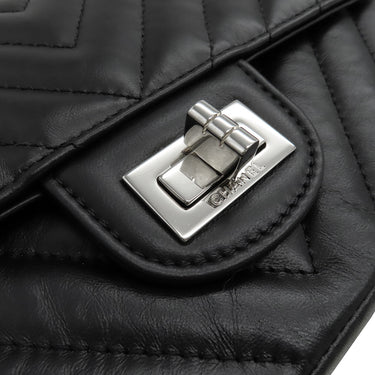 シャネル CHANEL シェブロン 2.55 20 ブラック レザー ショルダーバッグ シルバー金具 黒 Wチェーン Vステッチ
