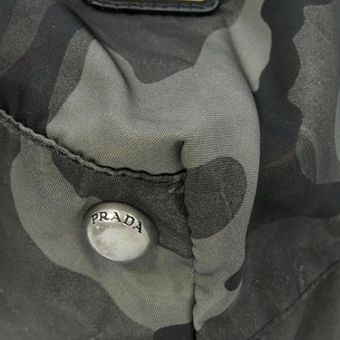 プラダ PRADA 迷彩柄 三角ロゴプレート VA0883 カーキ×ブラック ナイロン トートバッグ シルバー金具 黒 緑 カモフラ柄