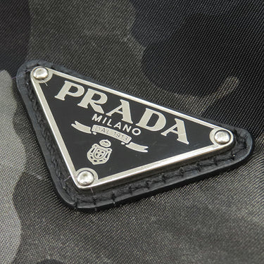プラダ PRADA 迷彩柄 三角ロゴプレート VA0883 カーキ×ブラック ナイロン トートバッグ シルバー金具 黒 緑 カモフラ柄