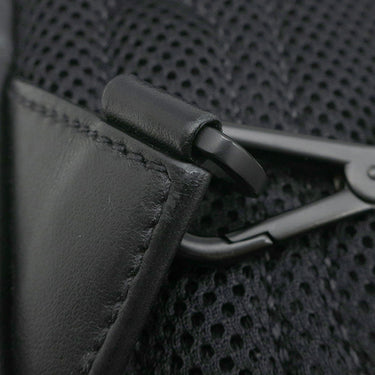 プラダ PRADA レザー クロスボディ ブラック レザー ボディバッグ マットブラック金具 黒 三角ロゴ