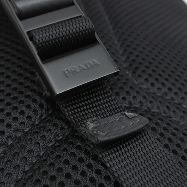 プラダ PRADA レザー クロスボディ ブラック レザー ボディバッグ マットブラック金具 黒 三角ロゴ