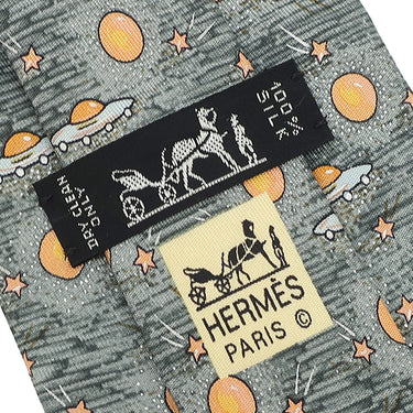 エルメス HERMES 惑星 UFO 9cm グレー×オレンジ シルク ネクタイ 灰色 橙色 総柄 宇宙柄 星