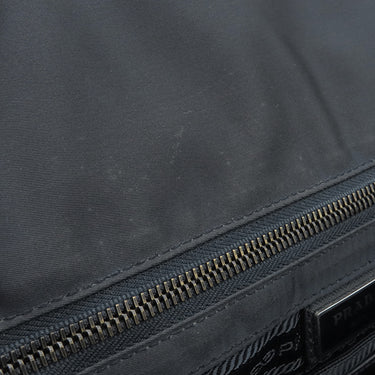 プラダ PRADA ロゴ メッセンジャーバッグ 2VD768 ネイビー ナイロン ショルダーバッグ シルバー金具 紺 三角ロゴ