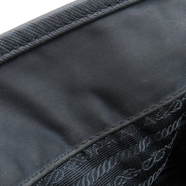 プラダ PRADA ロゴ メッセンジャーバッグ 2VD768 ネイビー ナイロン ショルダーバッグ シルバー金具 紺 三角ロゴ