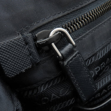 プラダ PRADA ロゴ メッセンジャーバッグ 2VD768 ネイビー ナイロン ショルダーバッグ シルバー金具 紺 三角ロゴ