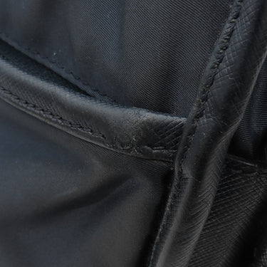 プラダ PRADA ロゴ メッセンジャーバッグ 2VD768 ネイビー ナイロン ショルダーバッグ シルバー金具 紺 三角ロゴ