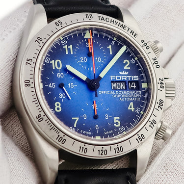 腕時計 フォルティス Fortis オフィシャル コスモノート クロノグラフ 630.22.141 自動巻き メンズ トリチウム デイデイト スモセコ
