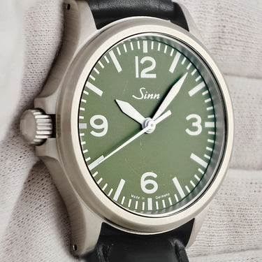 腕時計 ジン SINN 556 オリーブグリーン 556.GREEN 自動巻き メンズ ラウンド オートマチック シースルーバック 3針 限定