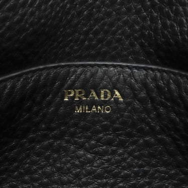 プラダ PRADA メタルロゴ ショルダーバッグ 1BH046 NERO ヴィッテロ フェニックス ショルダーバッグ ゴールド金具 黒 VITELLO PHENIX