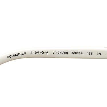 シャネル CHANEL ティアドロップ 59□14 4194-Q-A ホワイトXシルバー メタル レザー サングラス シルバー金具 白 チェーンモチーフ グレーレンズ