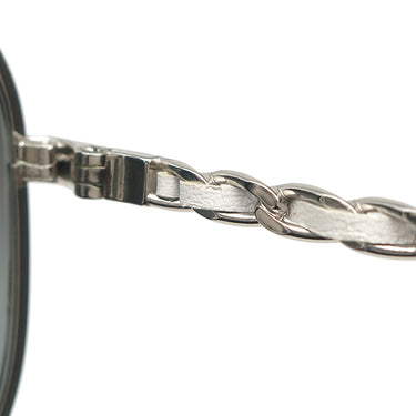 シャネル CHANEL ティアドロップ 59□14 4194-Q-A ホワイトXシルバー メタル レザー サングラス シルバー金具 白 チェーンモチーフ グレーレンズ